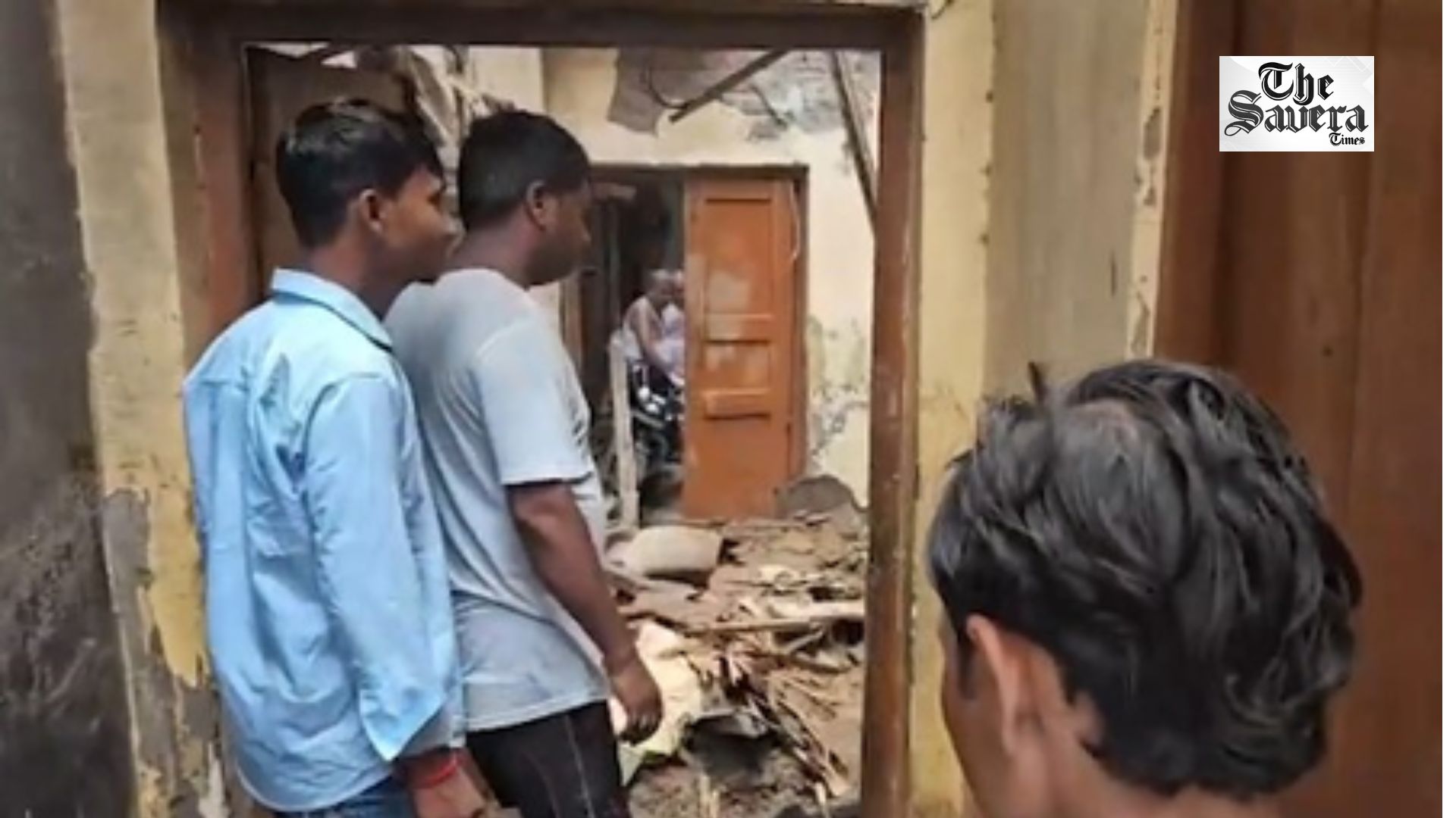 Delhi Roof Collapse in New Usmanpur Kills Couple, Child Survives