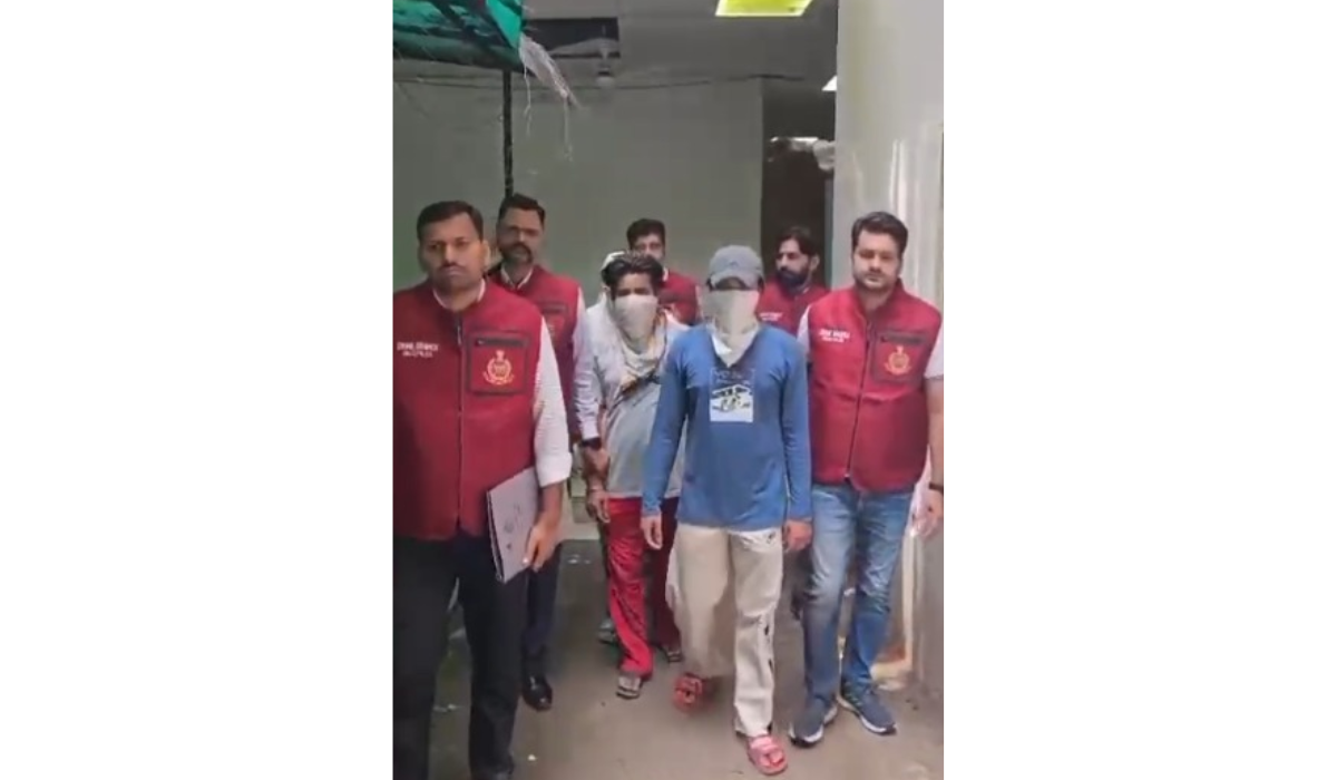 Delhi Crime Branch busts Chinese manjha racket; three arrested, 1,398 reels seized