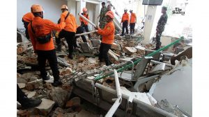 Indonesia Declares 14-Day Emergency Response After 7.7-Magnitude Quake