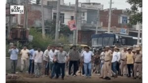 Hansi CIA In-Charge Brandished AK-47 at Protesters; Honoured by CM Saini Hours Later