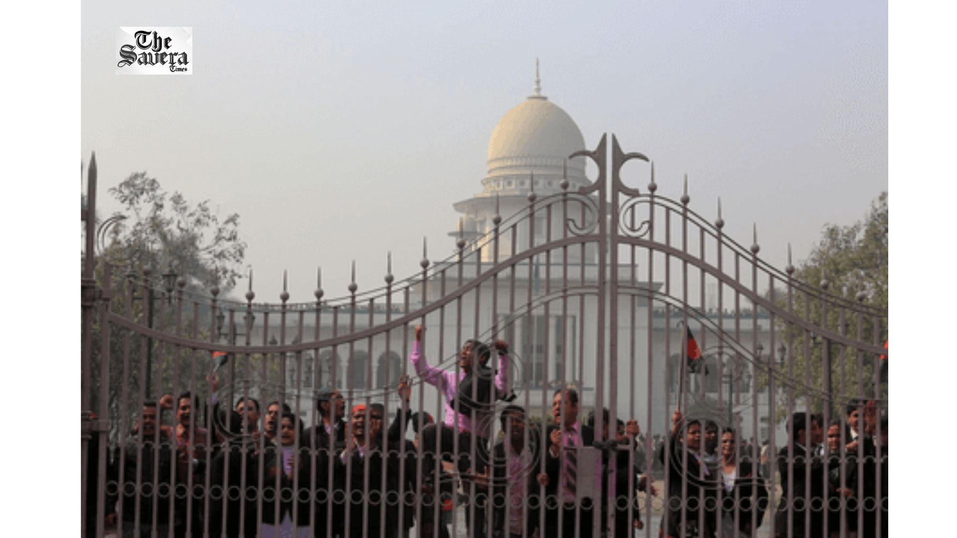 Bangladesh: Rights group decries ‘arbitrary’ arrest of 15 lawyers over Bangabandhu death anniversary gathering