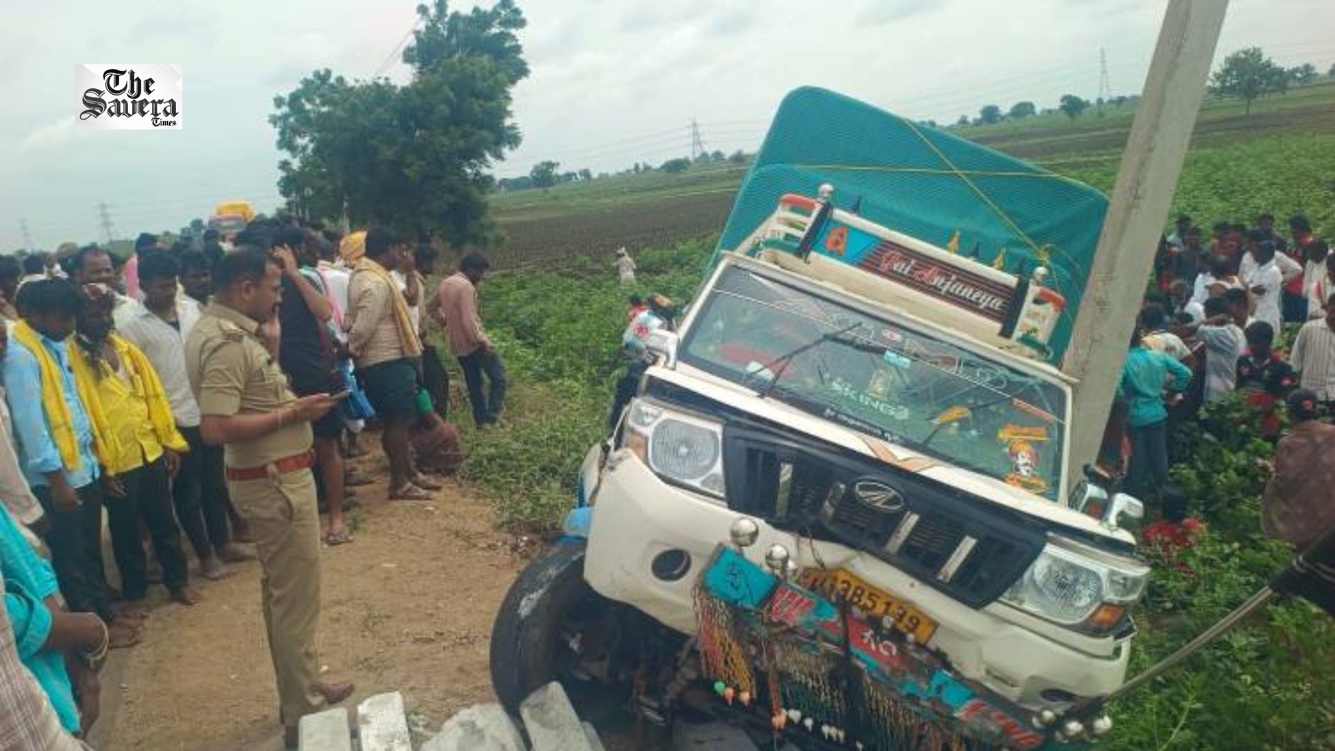 Three Women Killed, 15 Injured as Pickup Van Crashes Into Electric Pole in Karnataka’s Yadgir