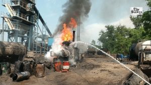 Mubarakpur NH  Bitumen Plant Fire: Boiler Explodes, Massive Blaze Breaks Out; 40 Workers Escape Safely