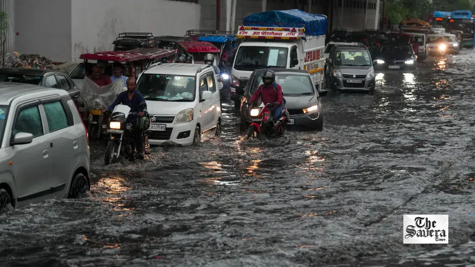 Heavy Rain Batters Delhi-NCR, Triggers Waterlogging; Traffic Hit