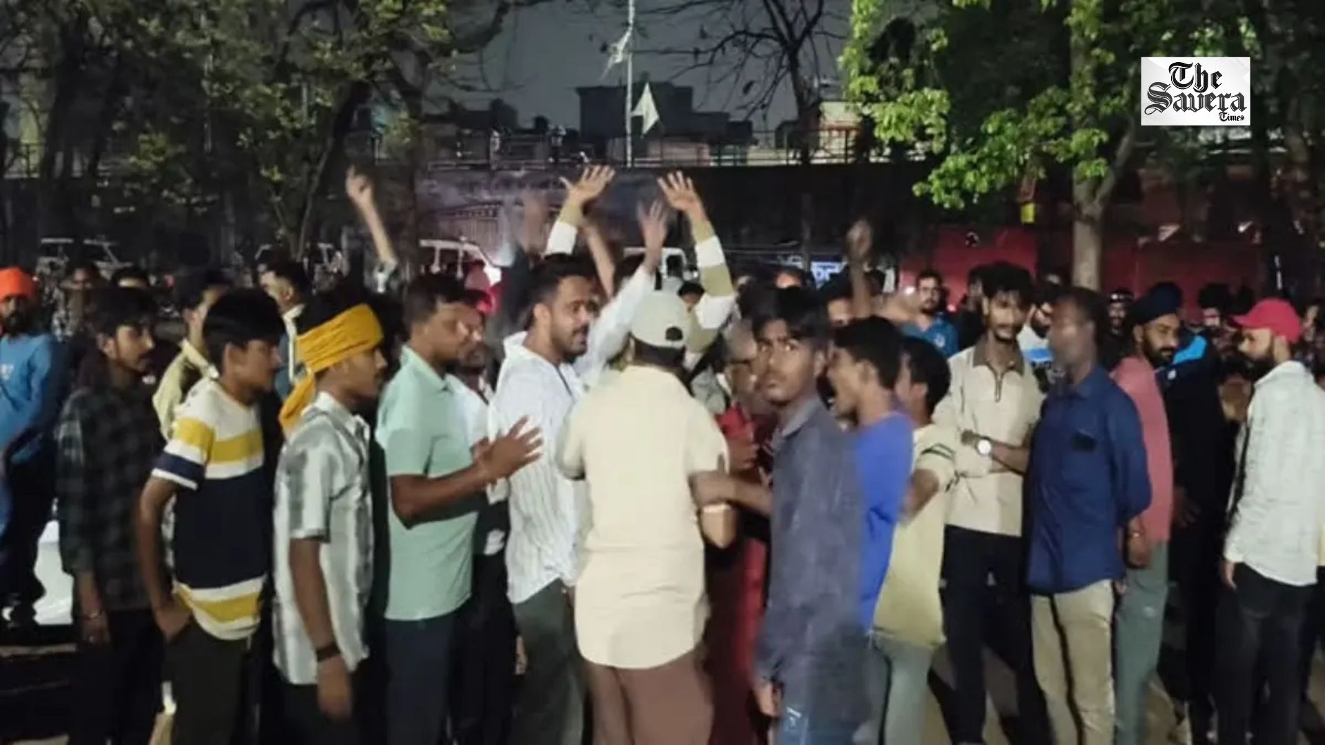 Bilaspur Clash: Stone-Pelting Breaks Out Between Two Groups, Police Deployed
