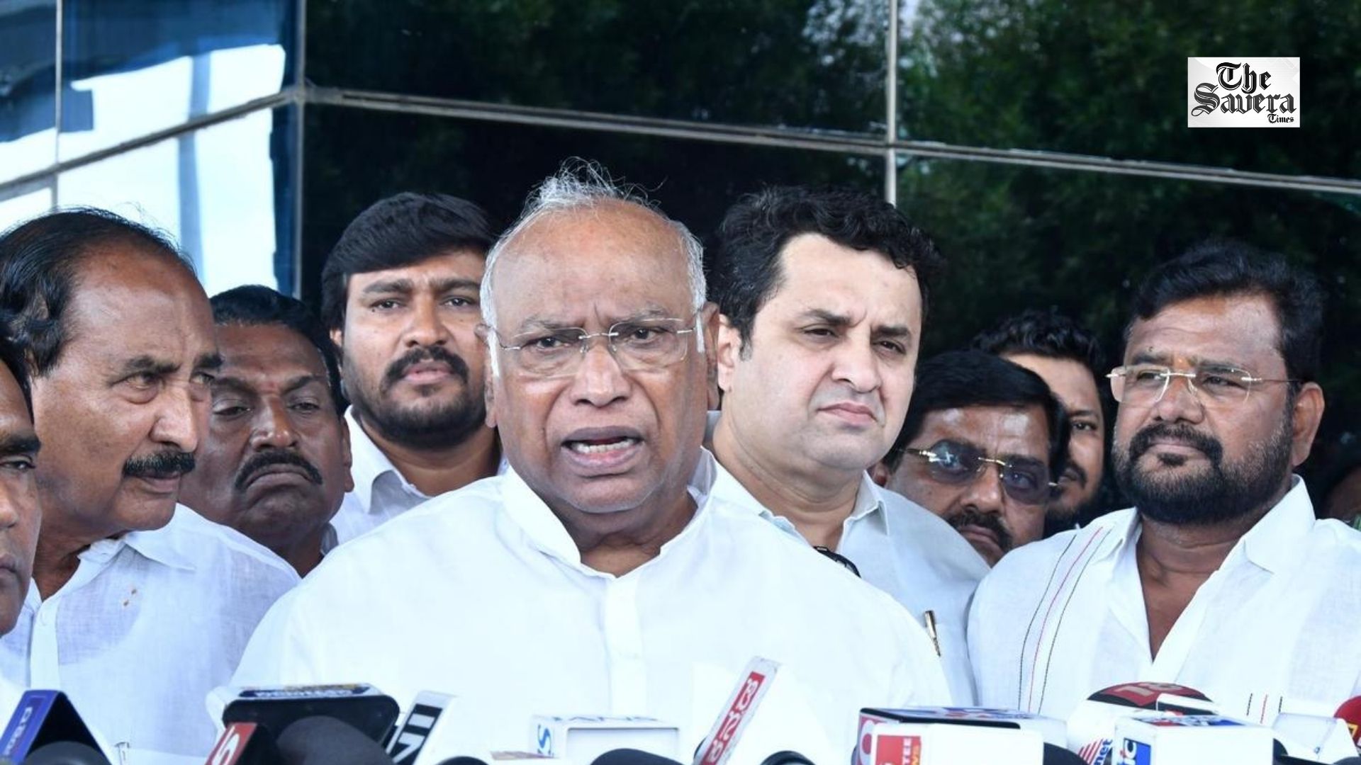 Mallikarjun Kharge Urges Centre to Intensify Rescue, Relief Operations in Flood-Hit Nepal