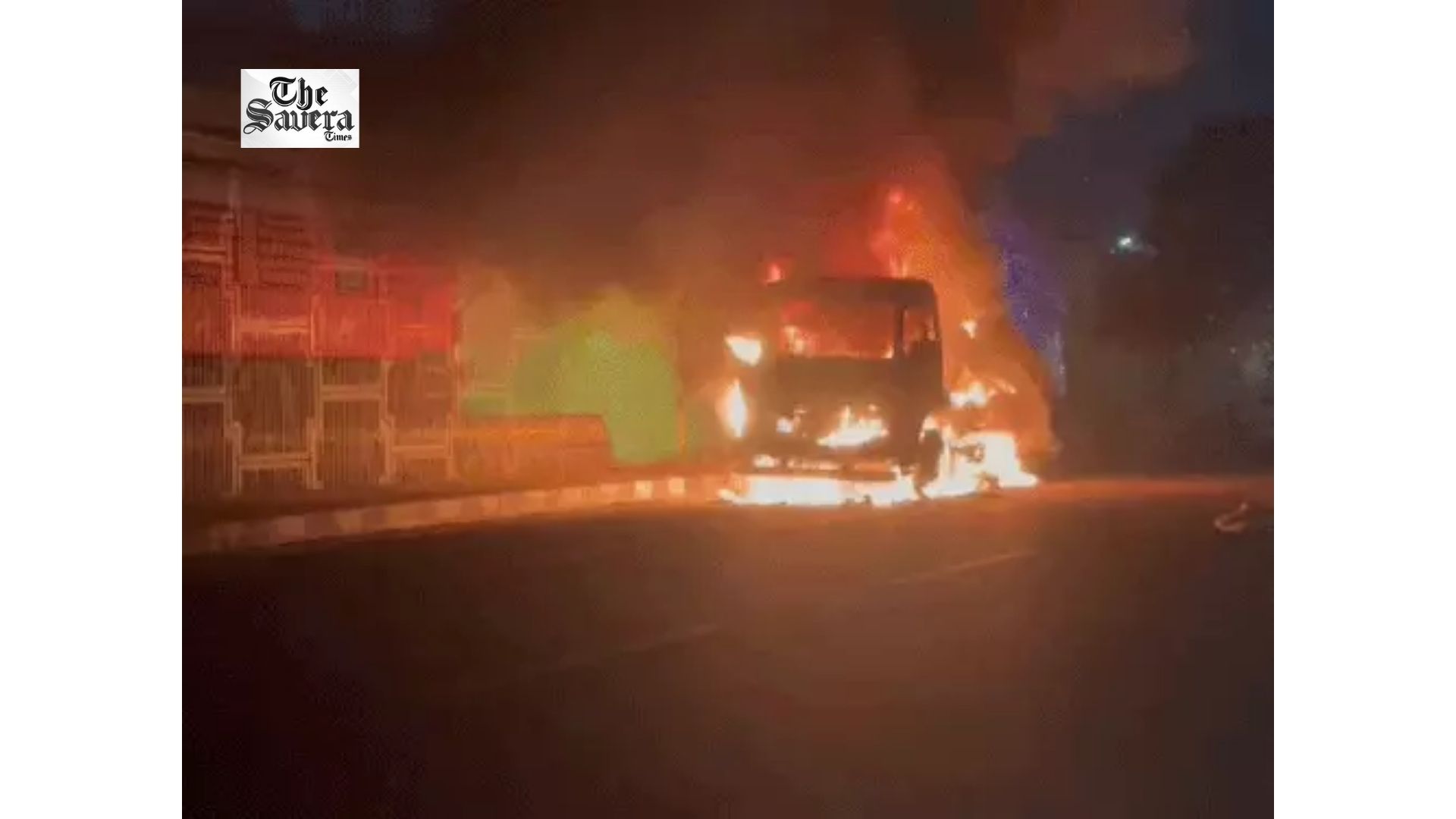 Gurugram: Sanitation Truck Catches Fire Near Rajiv Chowk, Driver Jumps to Safety