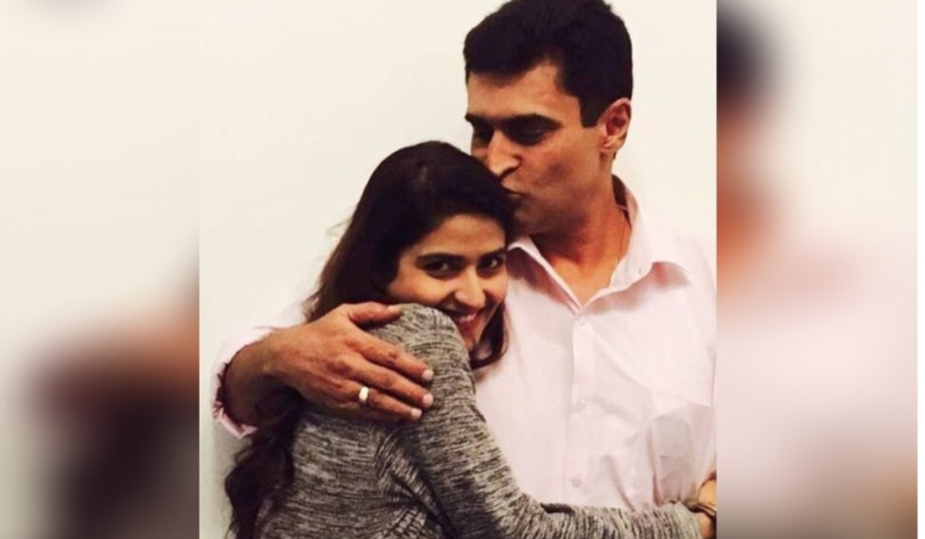 Pranutan Bahl pens birthday note for ‘handsomest guy’ Mohnish Bahl