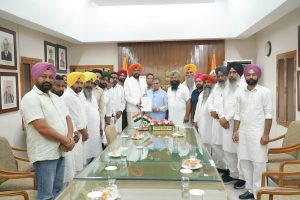 AAP MLA Kuldeep Singh Dhaliwal Meets Governor, Demands Dam on Ujh River to Protect Ajnala from Floods