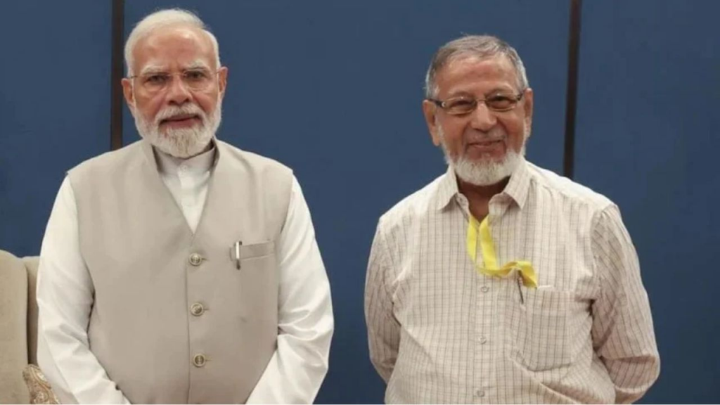 PM Modi With His Classmate Asgar Ali Vohra