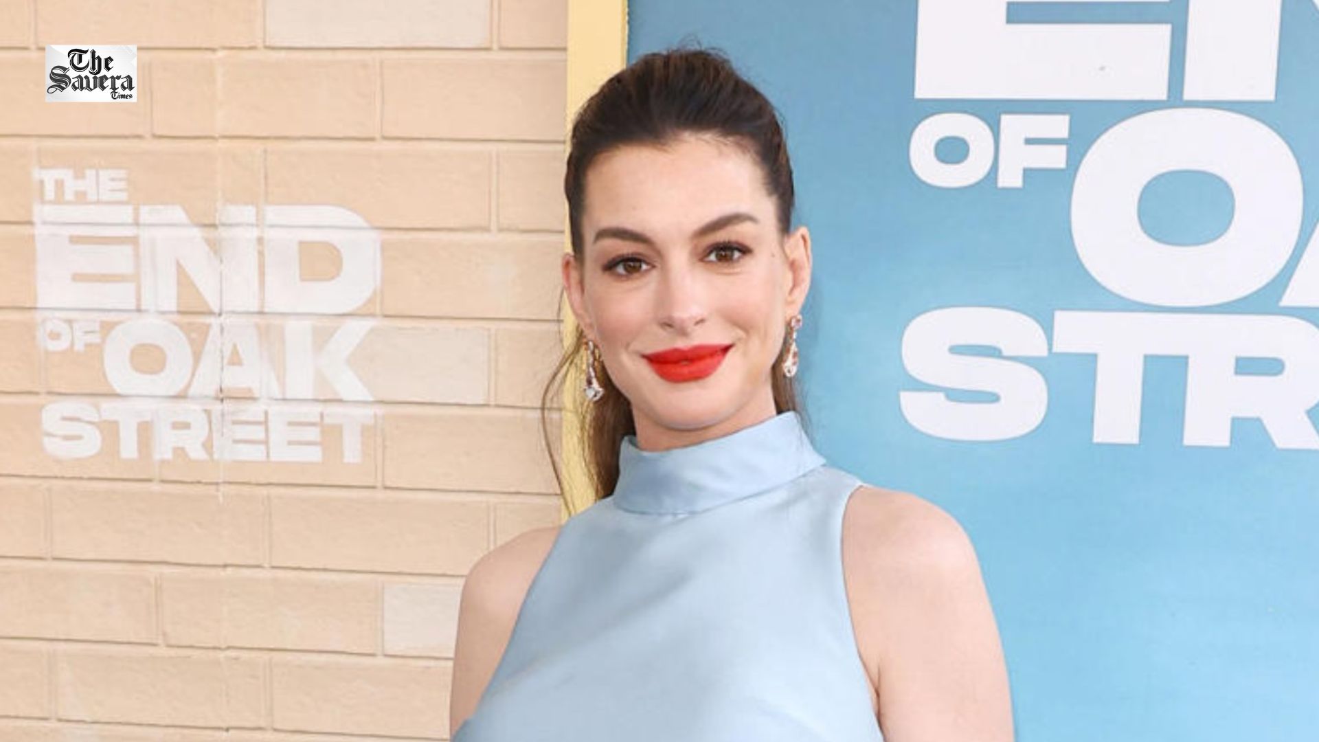Anne Hathaway Explains Why She Hasn’t Appeared On ‘Hot Ones’