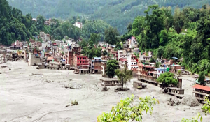 Death toll from Nepal flash floods rises to 1,127: Police