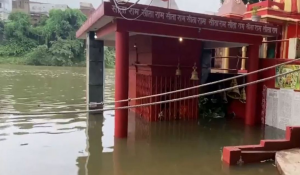 Varanasi Flood Alert: Ganga Crosses Warning Level, Boat Services Suspended