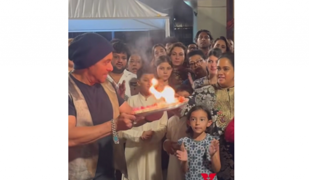 Salman Khan Gets Ganpati Aarti Step Wrong, Sister Arpita Khan Corrects Him