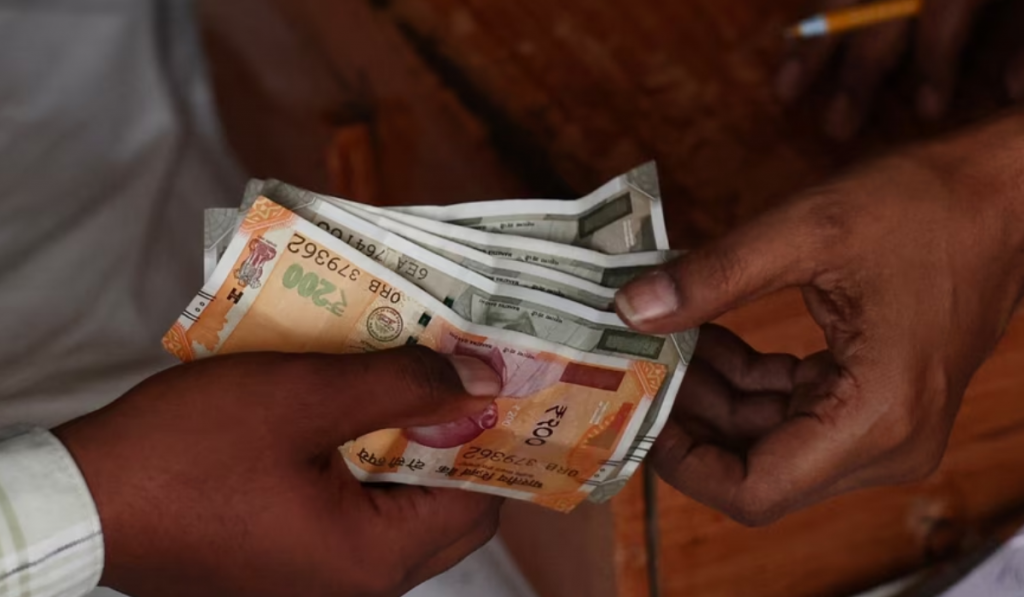 Counterfeit notes worth ₹4.63 lakh found in Axis Bank currency chest in Meerut, 1,323 notes recovered
