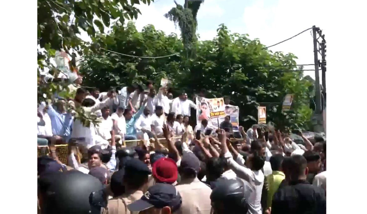 Congress Holds Nationwide Protests Over SIR, Demands CEC Gyanesh Kumar’s Resignation