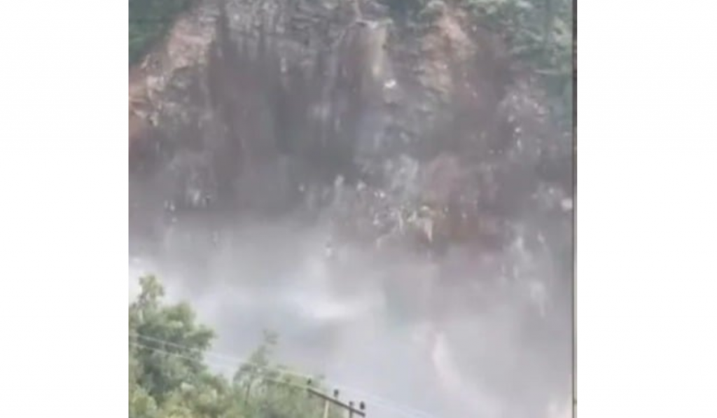Landslide closes road in Shimla, debris falls near Janglikh Bridge
