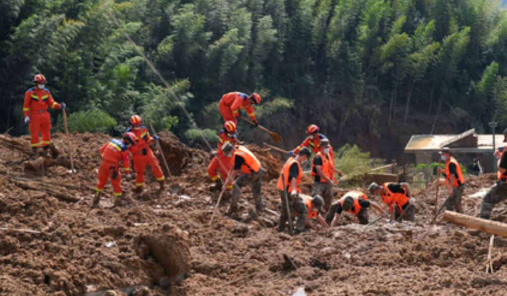 12 Killed After Mudslide Hits Village in China’s Jiangxi Province