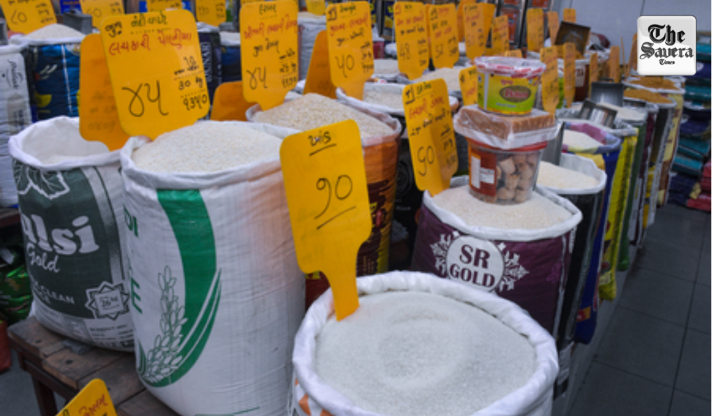 Govt cuts sugar stock holding limit for dealers to 2,000 quintals in Sep 15-Nov 30 festive period
