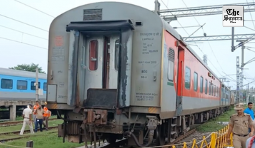 Three coaches of Mahananda Express derail in Bihar's Arrah, no casualties reported