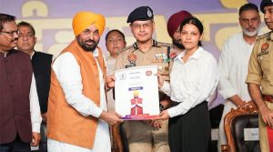 1,746 Youths Join Punjab Police, CM Bhagwant Mann Hands Over Appointment Letters