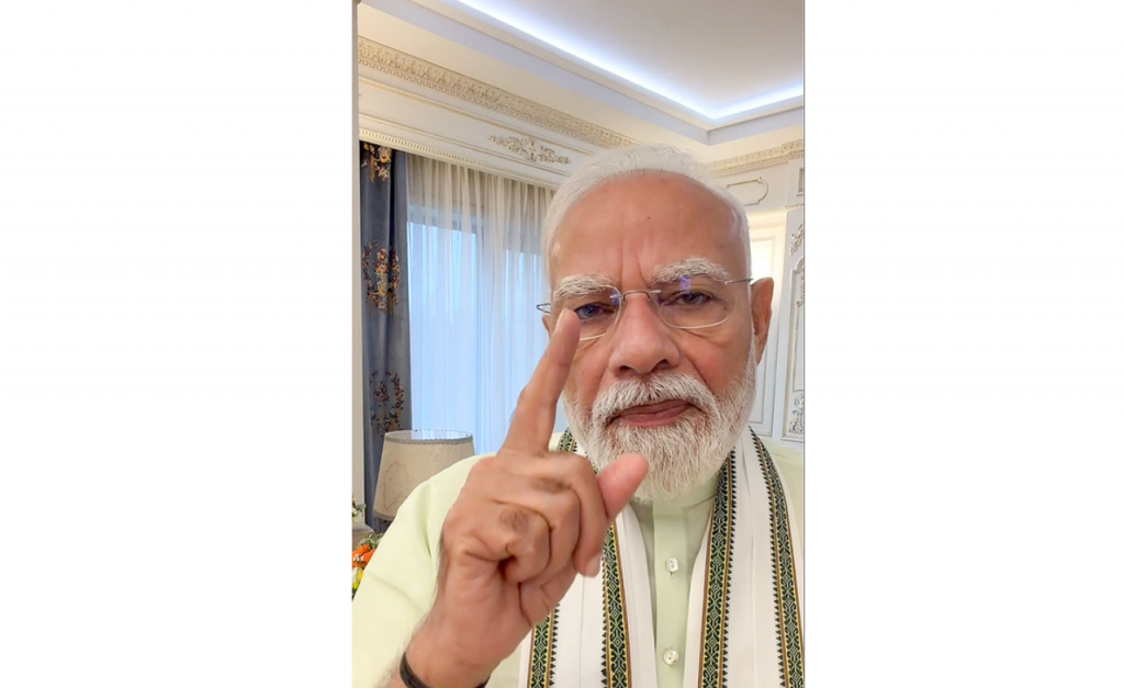 PM Modi Urges Global CEOs To Join India’s Next Semiconductor Growth Phase