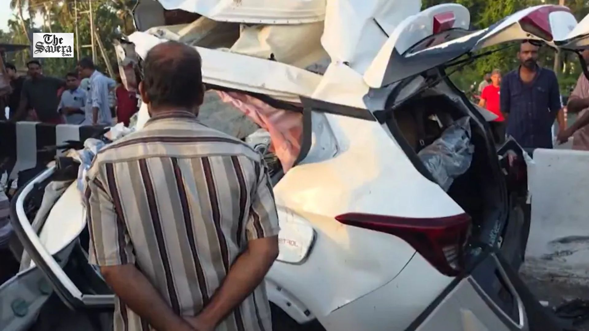 Kerala Thrissur Horror Crash: 8 Engineering Students Killed After Car Rams into Parked Lorry