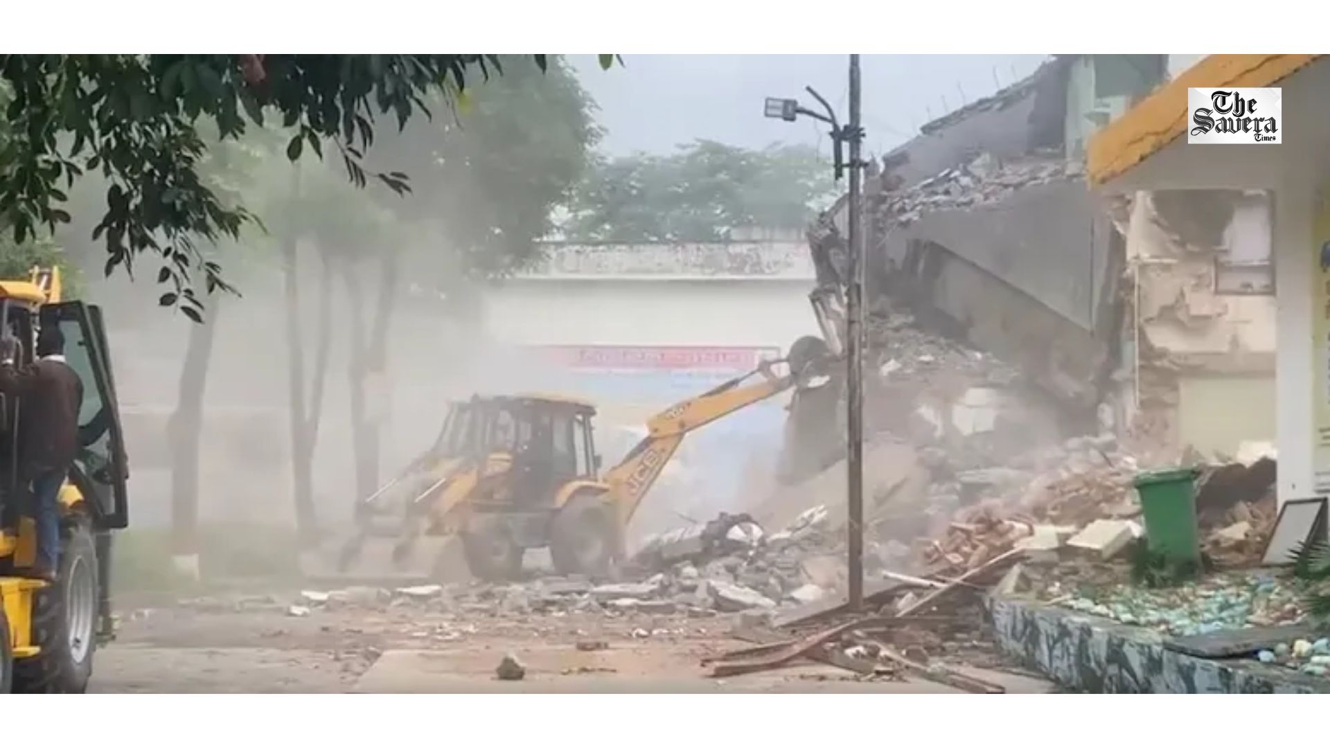 Saharanpur Mosque Demolition: UP Administration Removes Structure from Collectorate Complex; Imran Masood to Approach SC