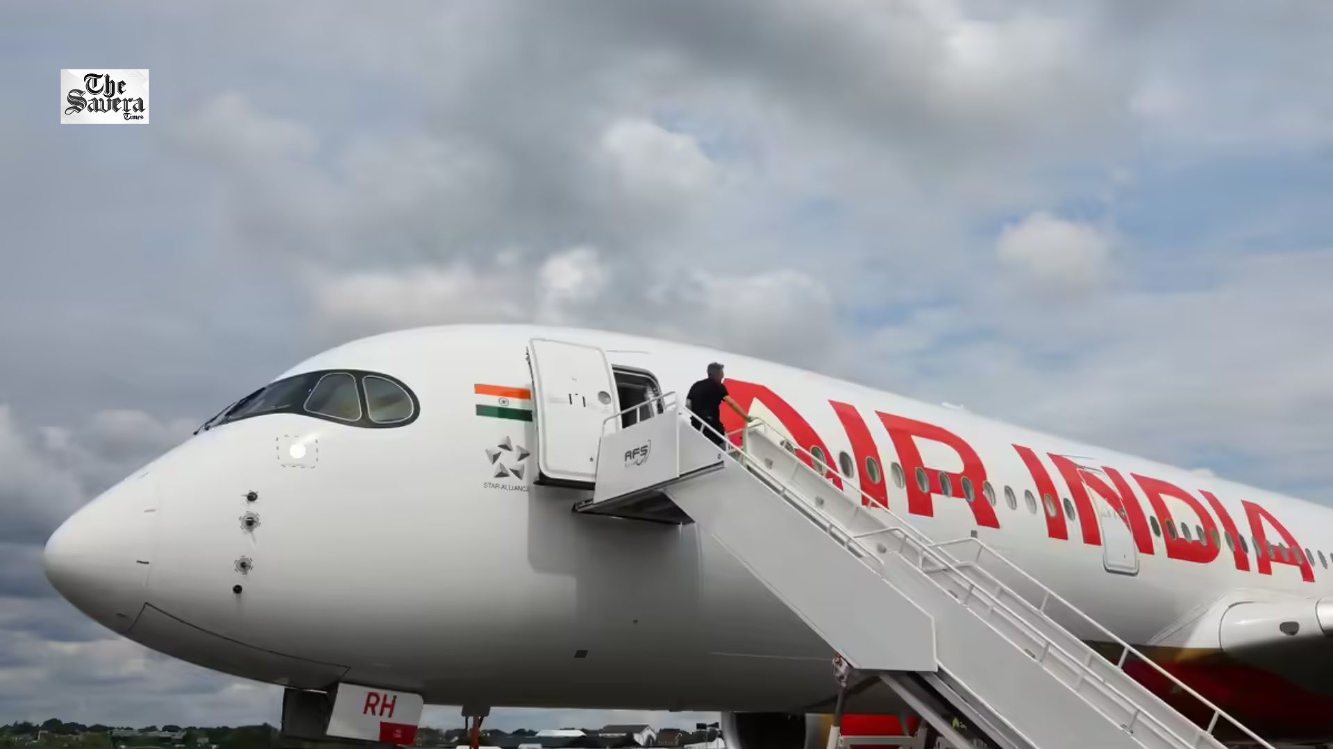 Air India Faces Show-Cause Notice Over Immigration Lapse at Delhi Airport