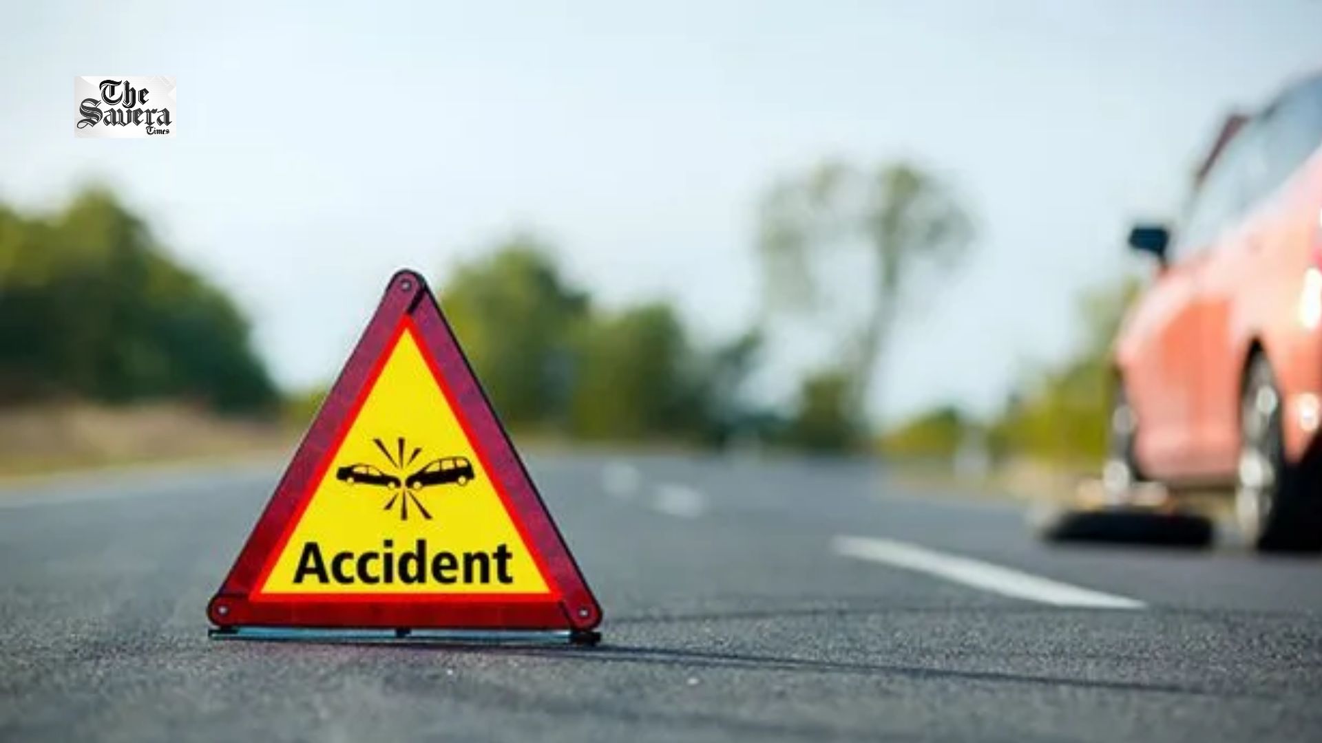 Eight Labourers Injured After Vehicle Collides With Electric Pole in Srinagar