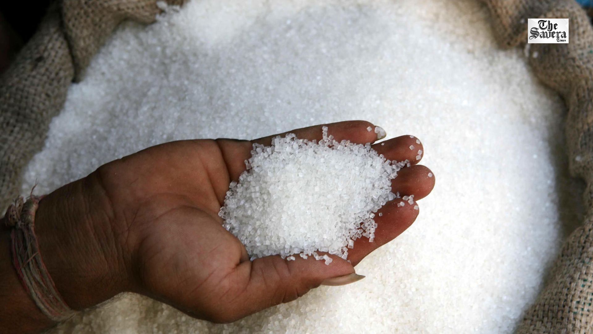 Govt Eases Sugar Stock Limit to 30 Days, Directs Traders to Pass on Lower Prices to Consumers