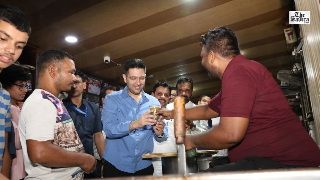 Raghav Chadha Enjoys Tea, Discusses Punjab Politics At Amritsar’s Giani Tea Stall