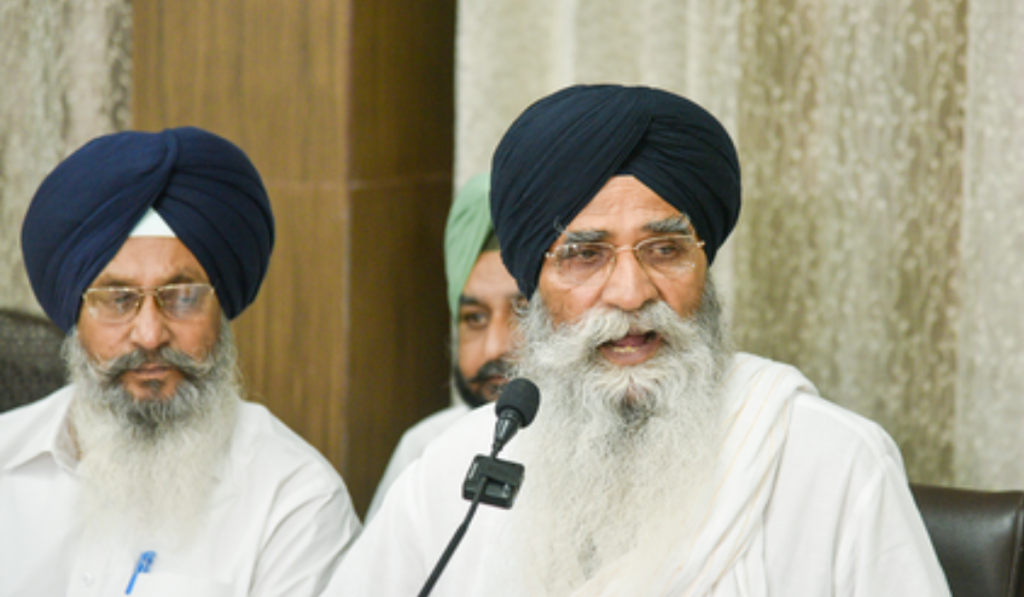 Akal Takht acting Jathedar meets death-row convict Rajoana in Patiala jail