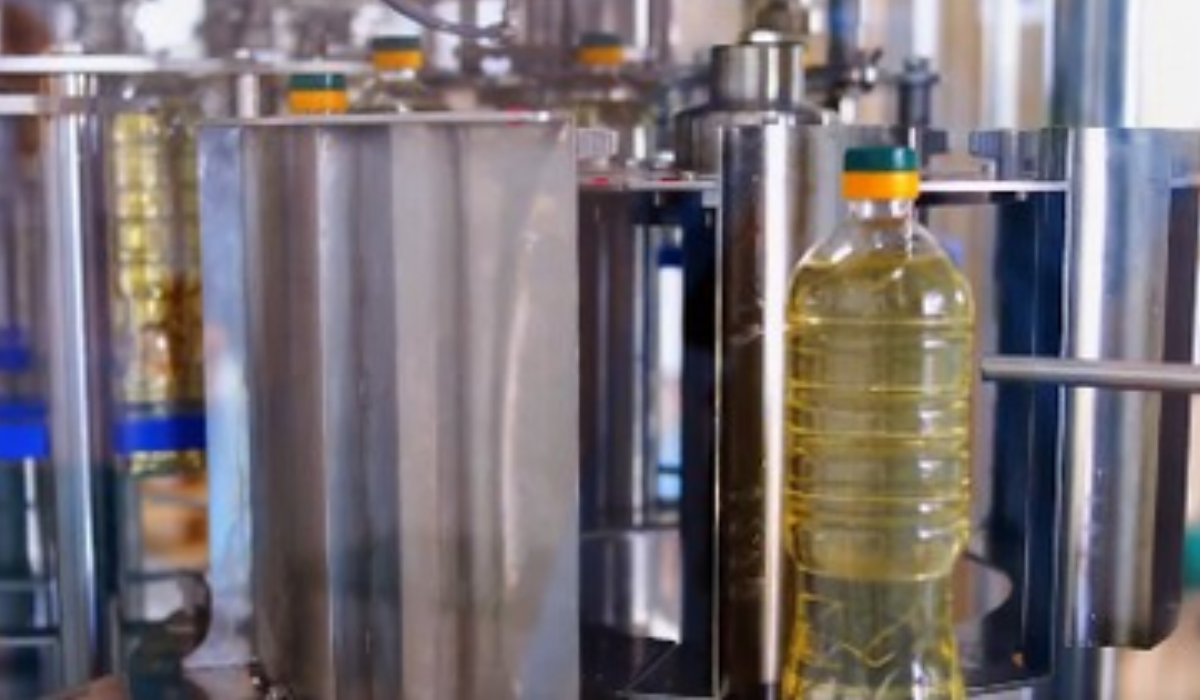 Govt cuts crude sunflower oil import duty to nil, lowers soybean and palm oil duty to 5 pc