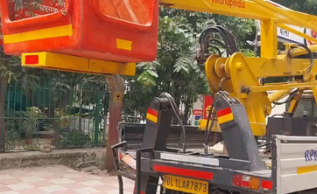 Dumper-crane collision in Delhi’s Sarita Vihar, death toll rises to four