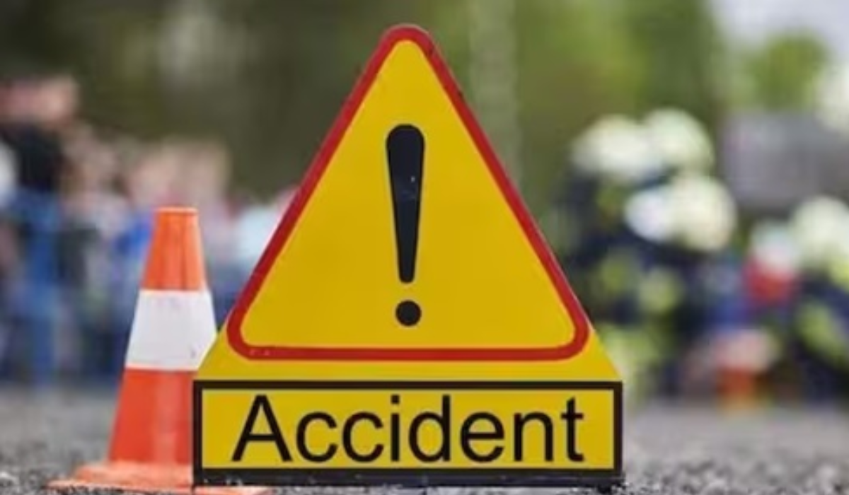 Six killed, 11 injured as truck rams stationary vehicle in Chhattisgarh