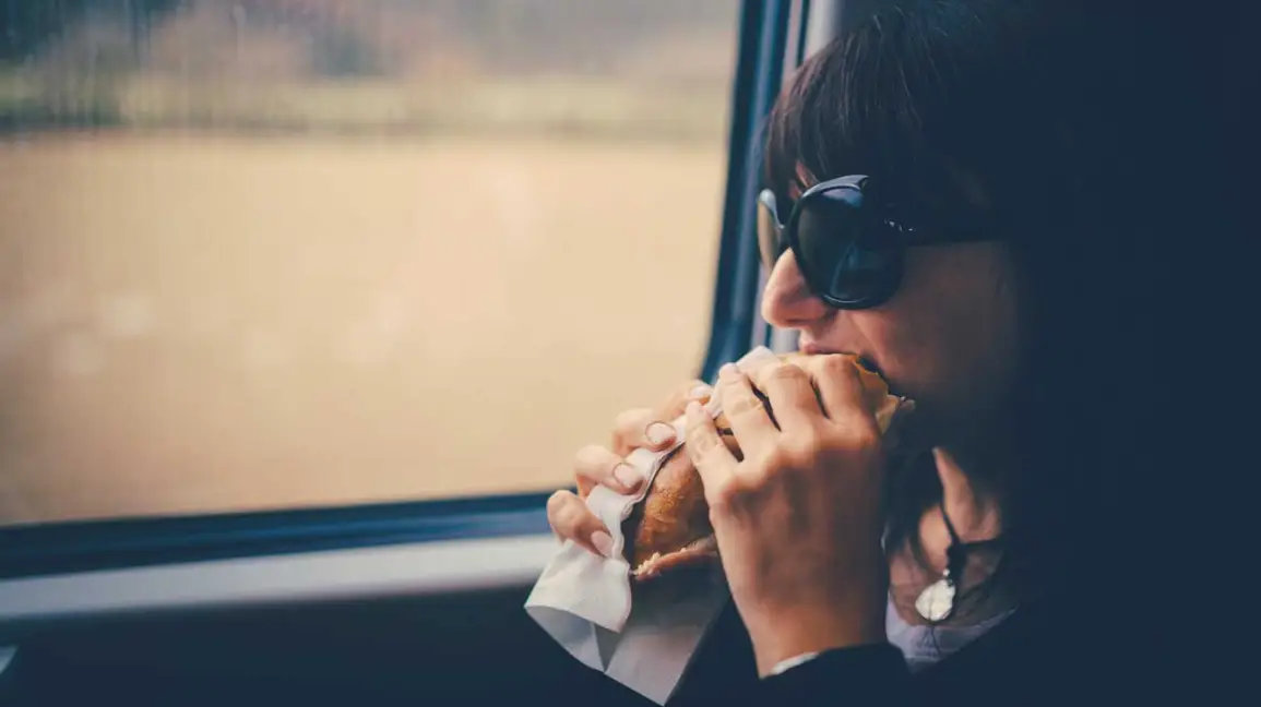 The Faster You Eat, the More Kilos You Gain?
