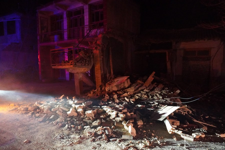 16 killed, 32 injured after 7.0-magnitude quake hits Tibet