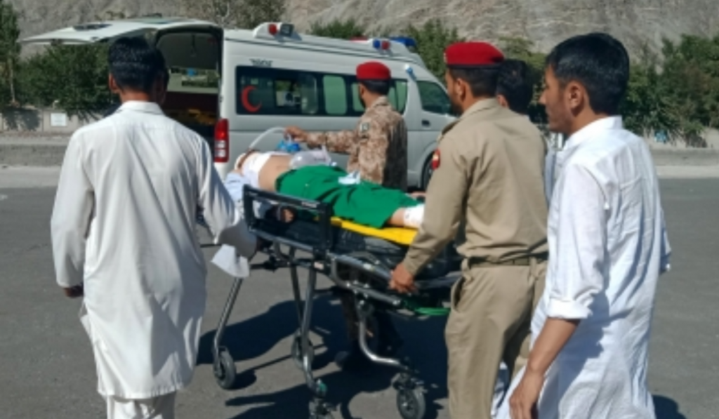 10 killed, 44 injured as bus overturns in Pakistan's Punjab province