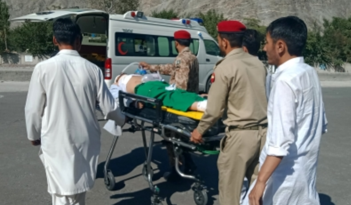 10 killed, 44 injured as bus overturns in Pakistan’s Punjab province