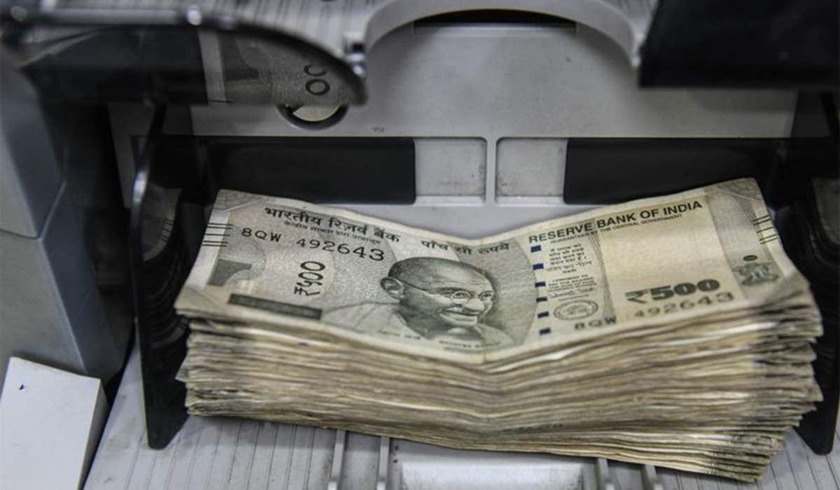 Rupee May Trade Between 95.30 and 96.80 in October Amid Global Risks: Report