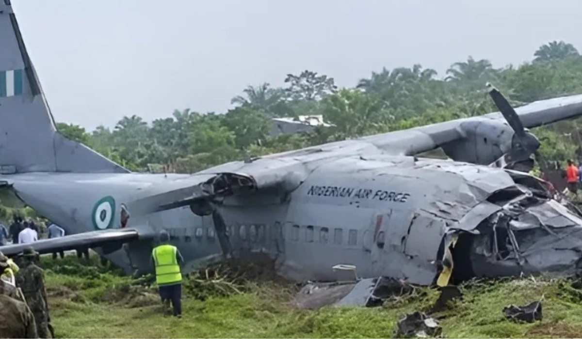 32 Killed as Nigerian Military Aircraft Crashes in Southwest Nigeria