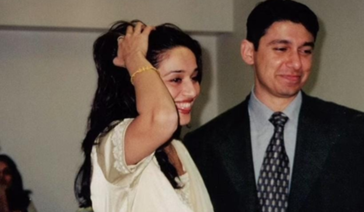 Madhuri Dixit, Shriram Nene Celebrate 27 Years of Marriage With Unseen Wedding Photos