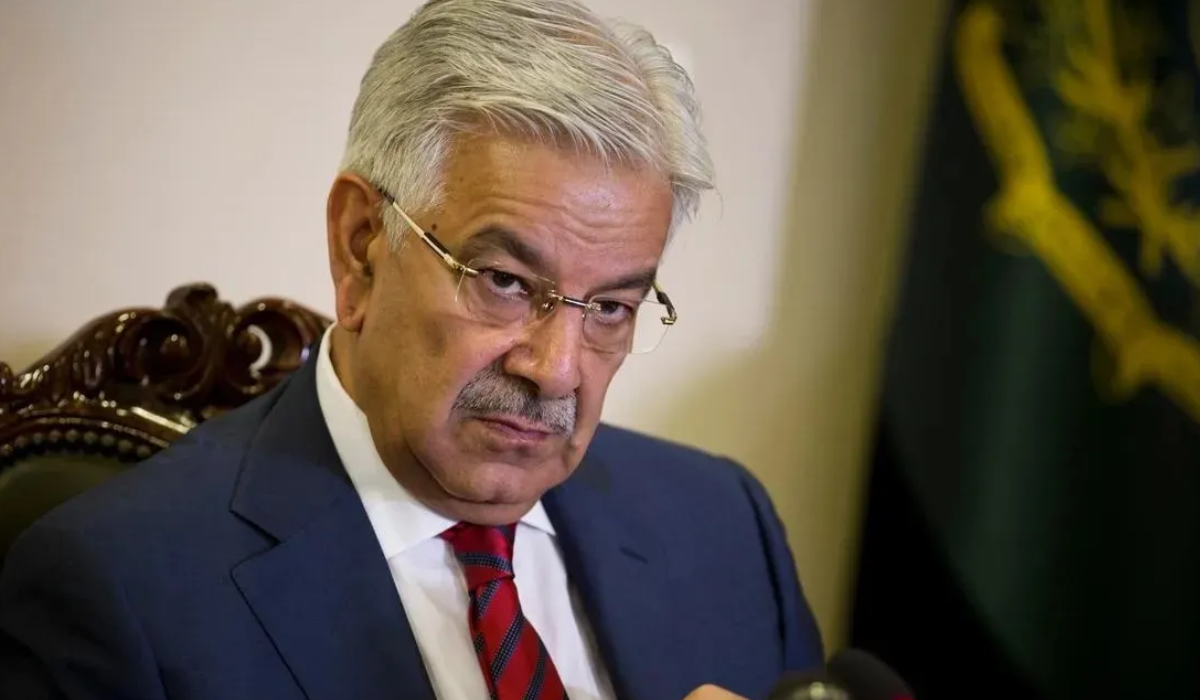 Pakistan’s Defense Minister Khawaja Asif claims several senior officials are preparing to settle abroad