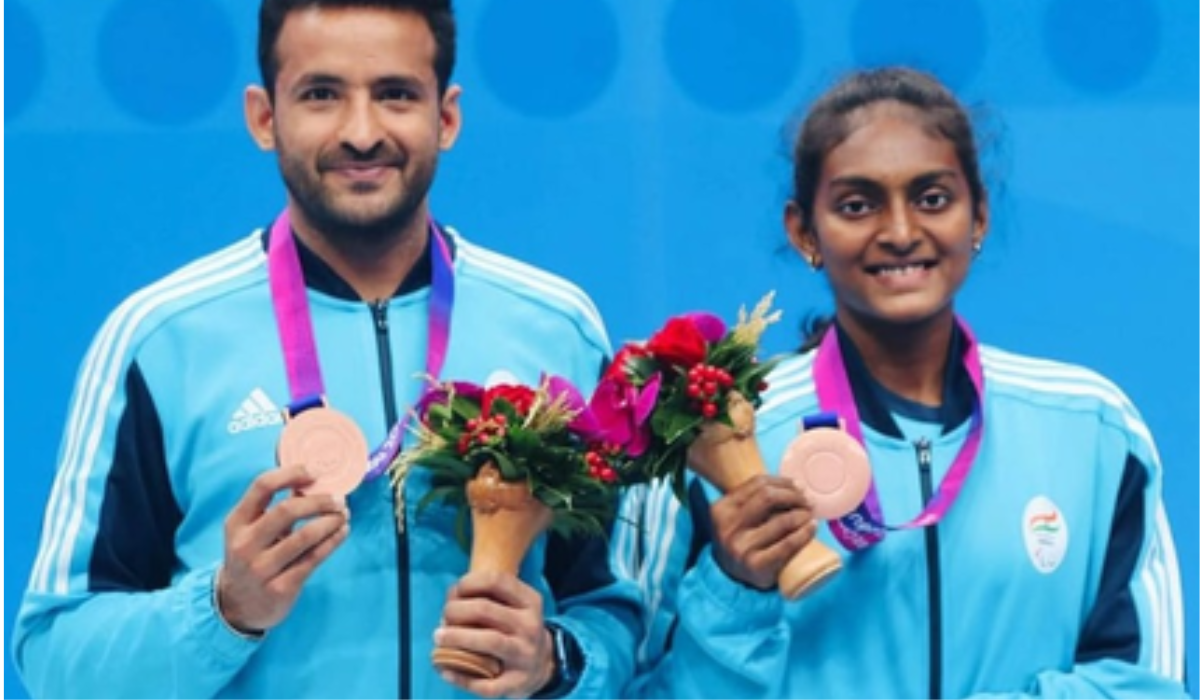 Asian Para Games: Nitesh and Thulasimathi win silver in badminton mixed doubles, lose to Indonesia in final