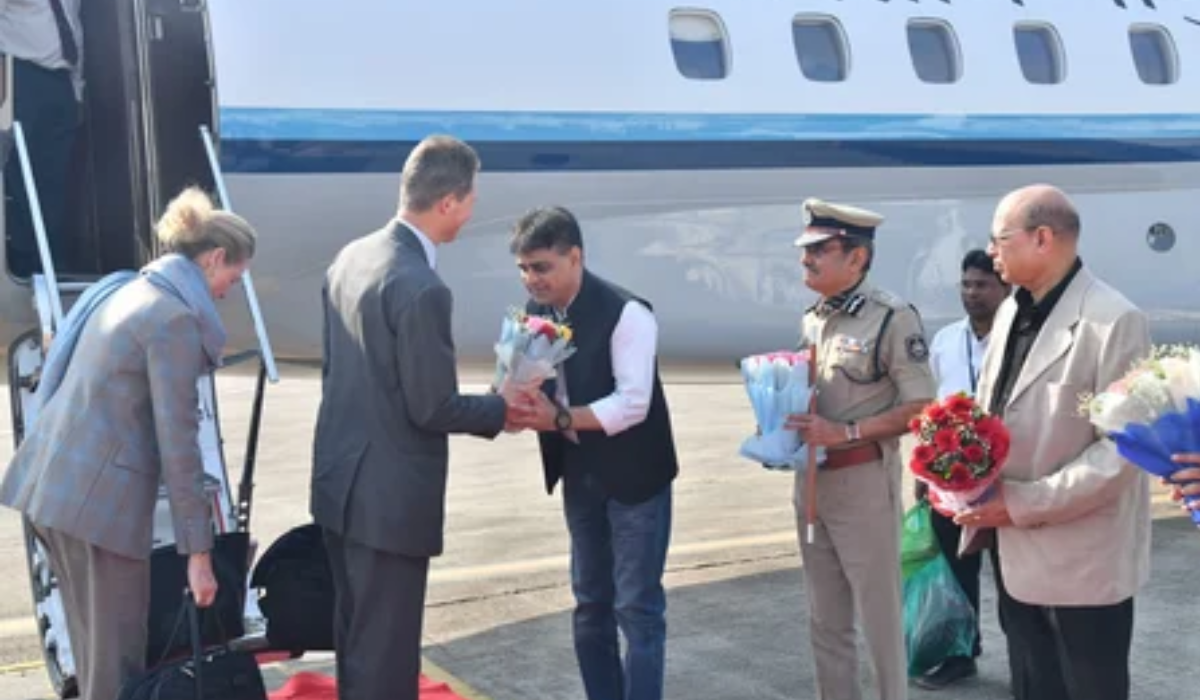 Prince Alois of Liechtenstein arrives in Gujarat for India visit, receives grand welcome at Vadodara Airport