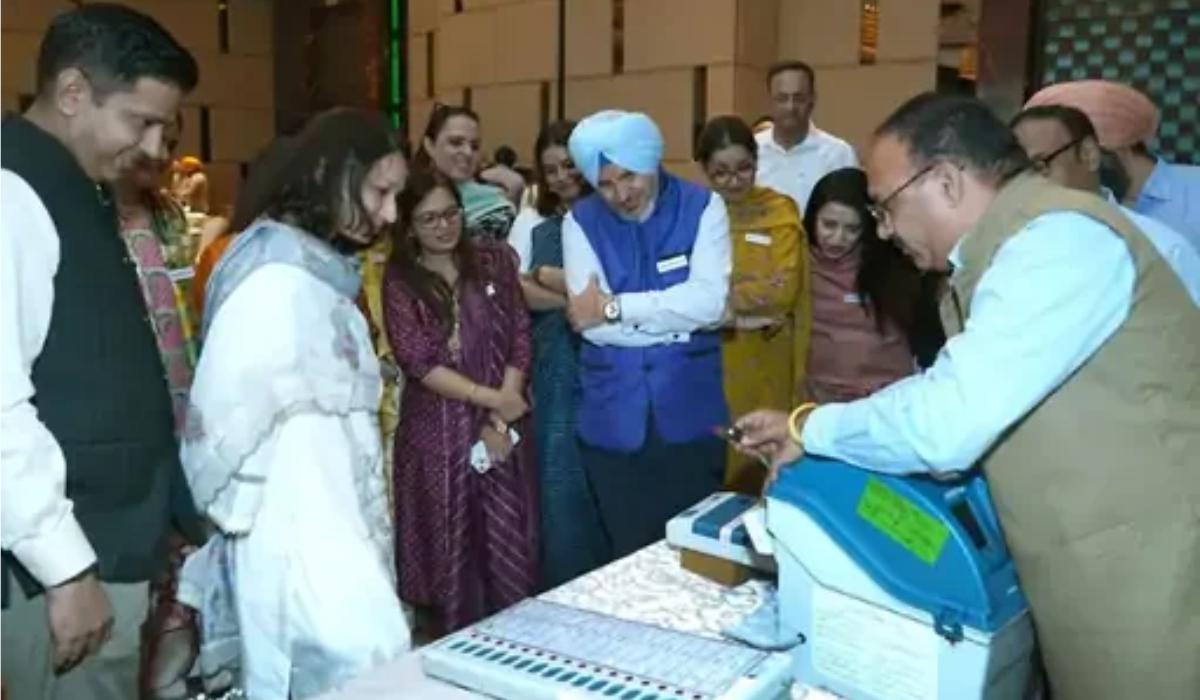 Punjab Assembly Elections 2027: EC Issues Transfer Guidelines for Officials, 10-Member Team Arrives