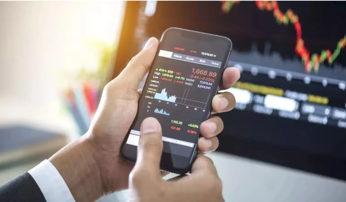 Foreign Investors Sell Off the Stock Market