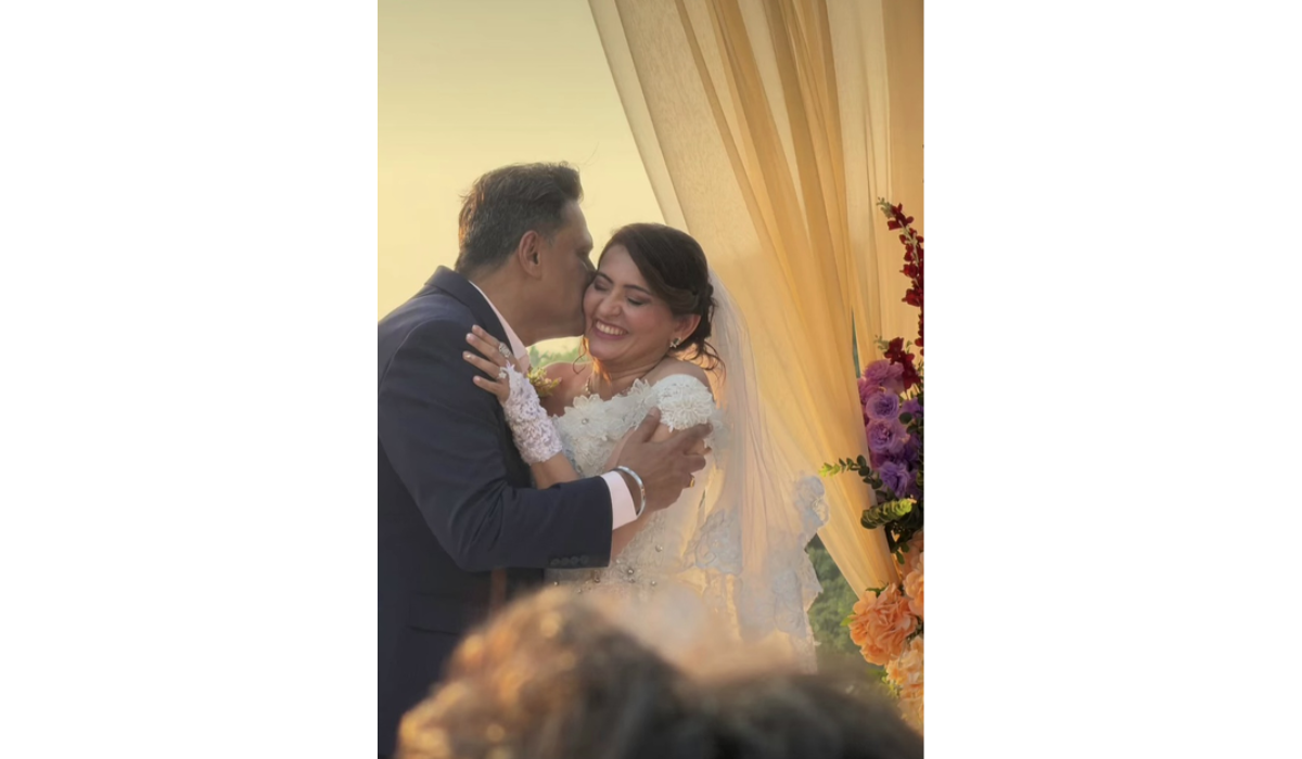 Balika Vadhu fame Smita Bansal takes the vows again with husband Ankush on their 25th wedding anniversary, white wedding in Goa