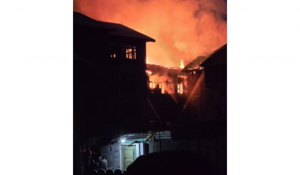 Delhi: Fire breaks out in Jahangirpuri house, firefighter injured in cylinder blast